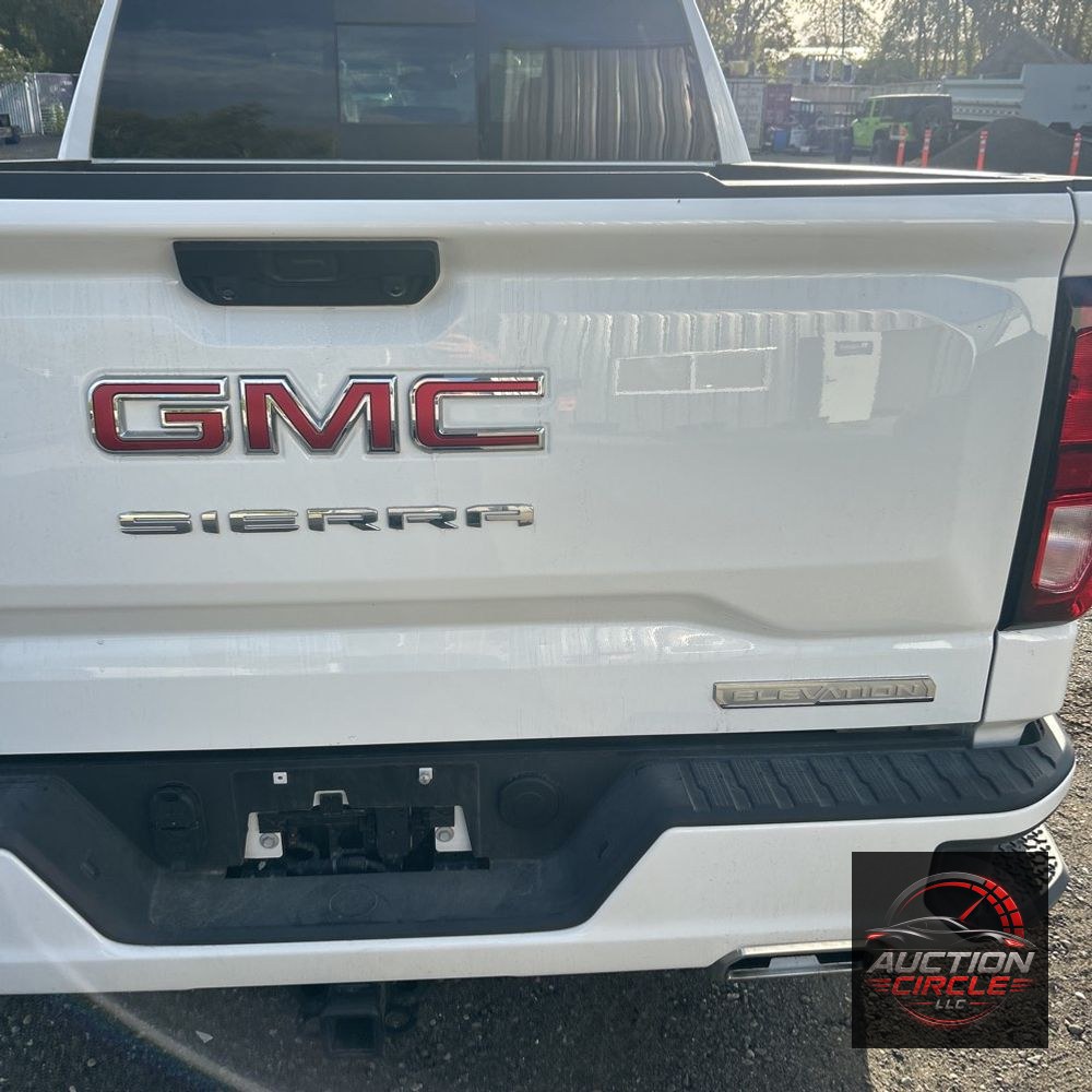 2025 GMC Sierra 1500 Elevation