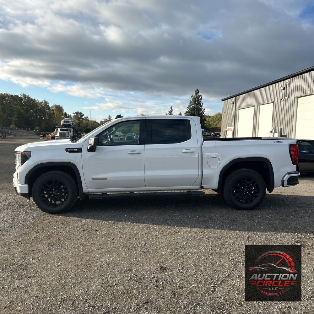 2025 GMC Sierra 1500 Elevation