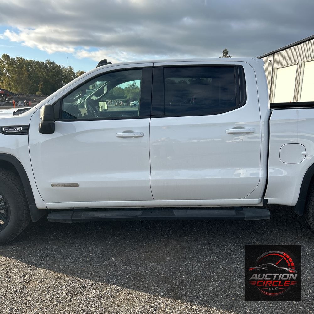 2025 GMC Sierra 1500 Elevation