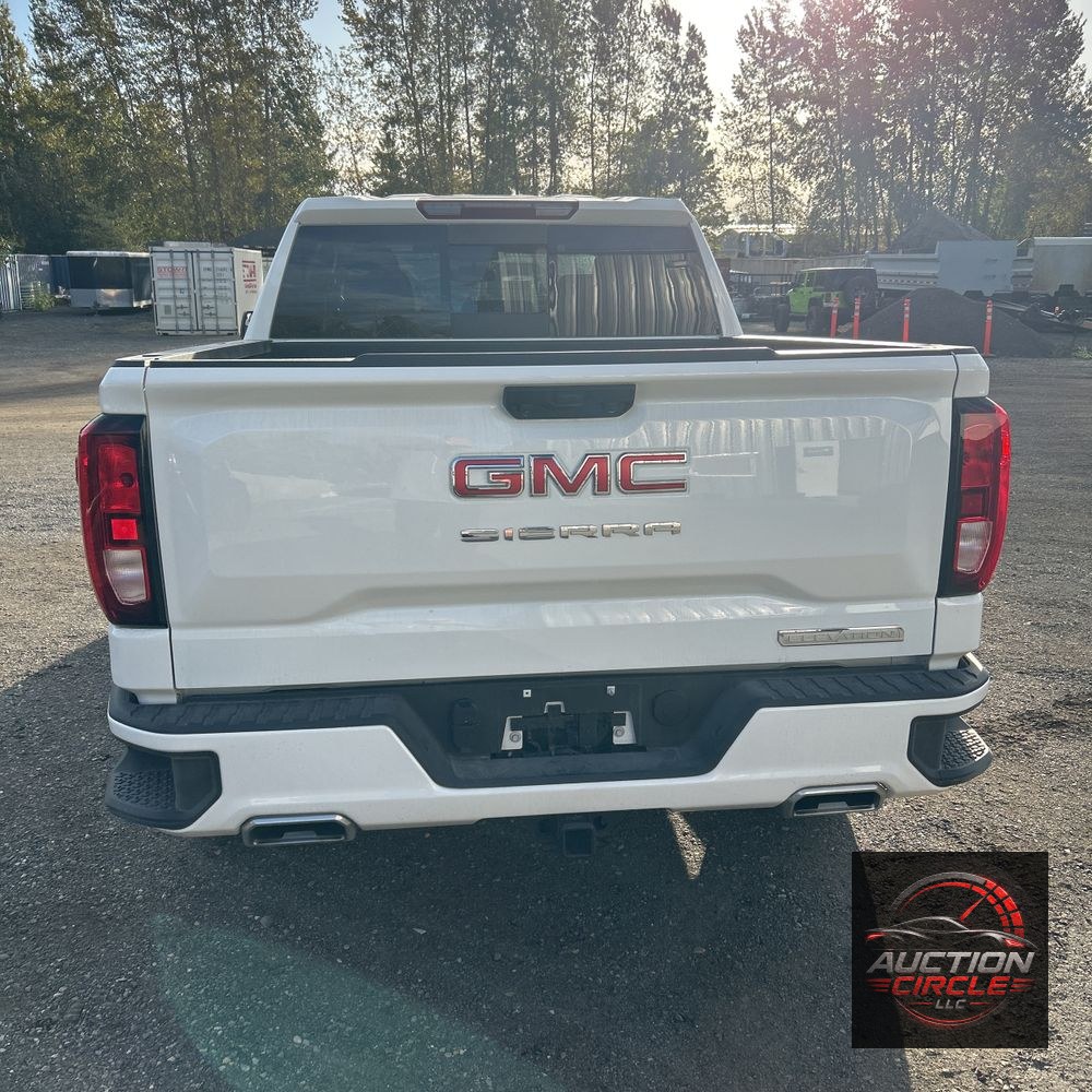 2025 GMC Sierra 1500 Elevation