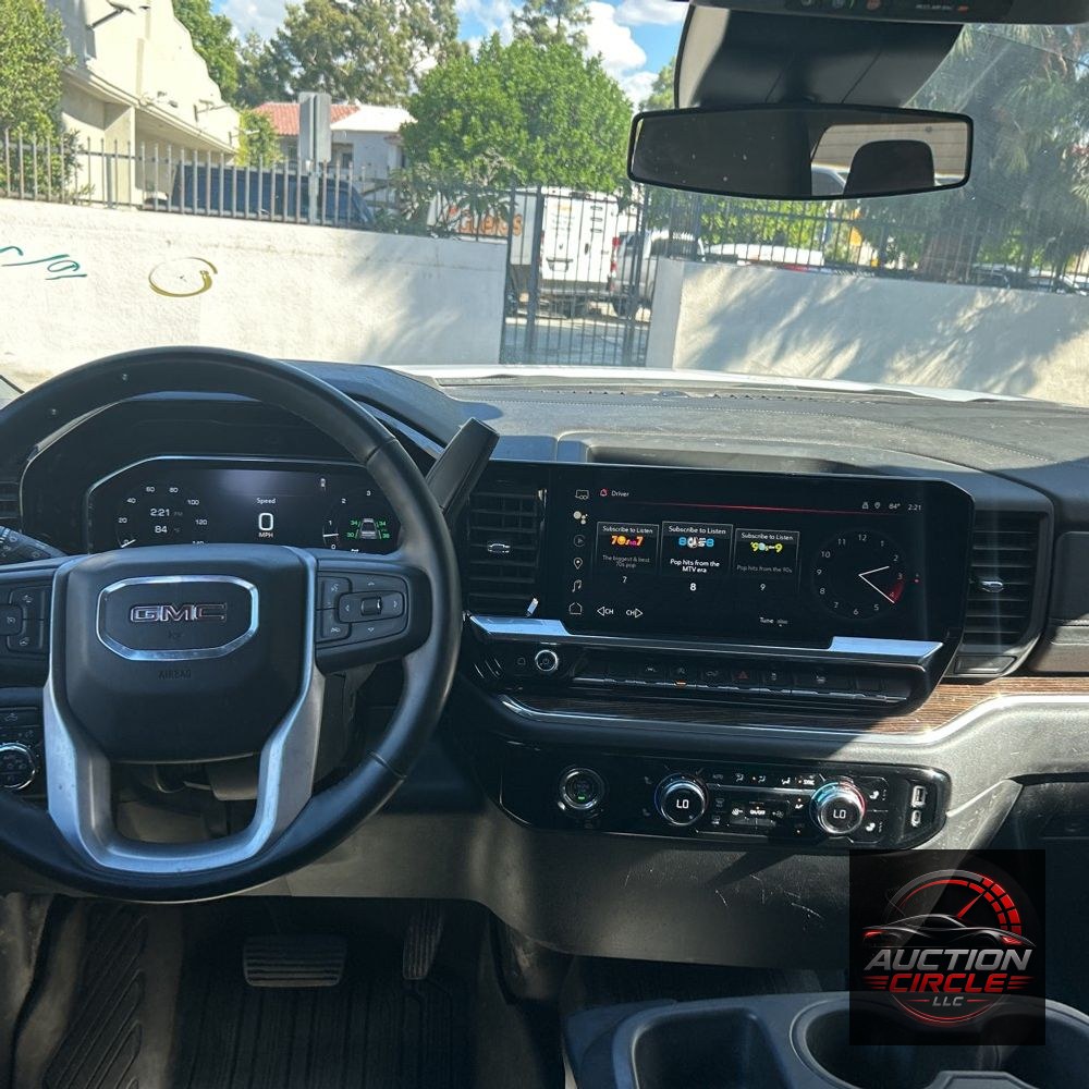 2023 GMC Sierra 1500 Elevation