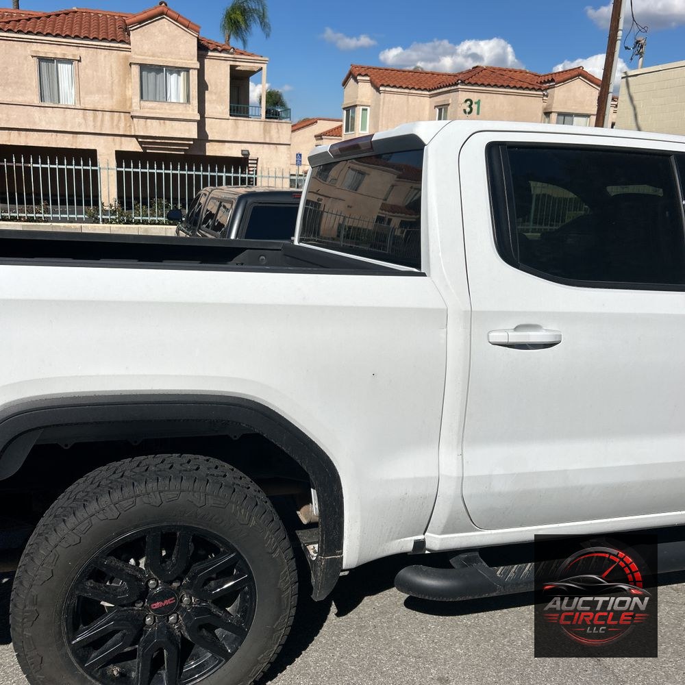 2023 GMC Sierra 1500 Elevation