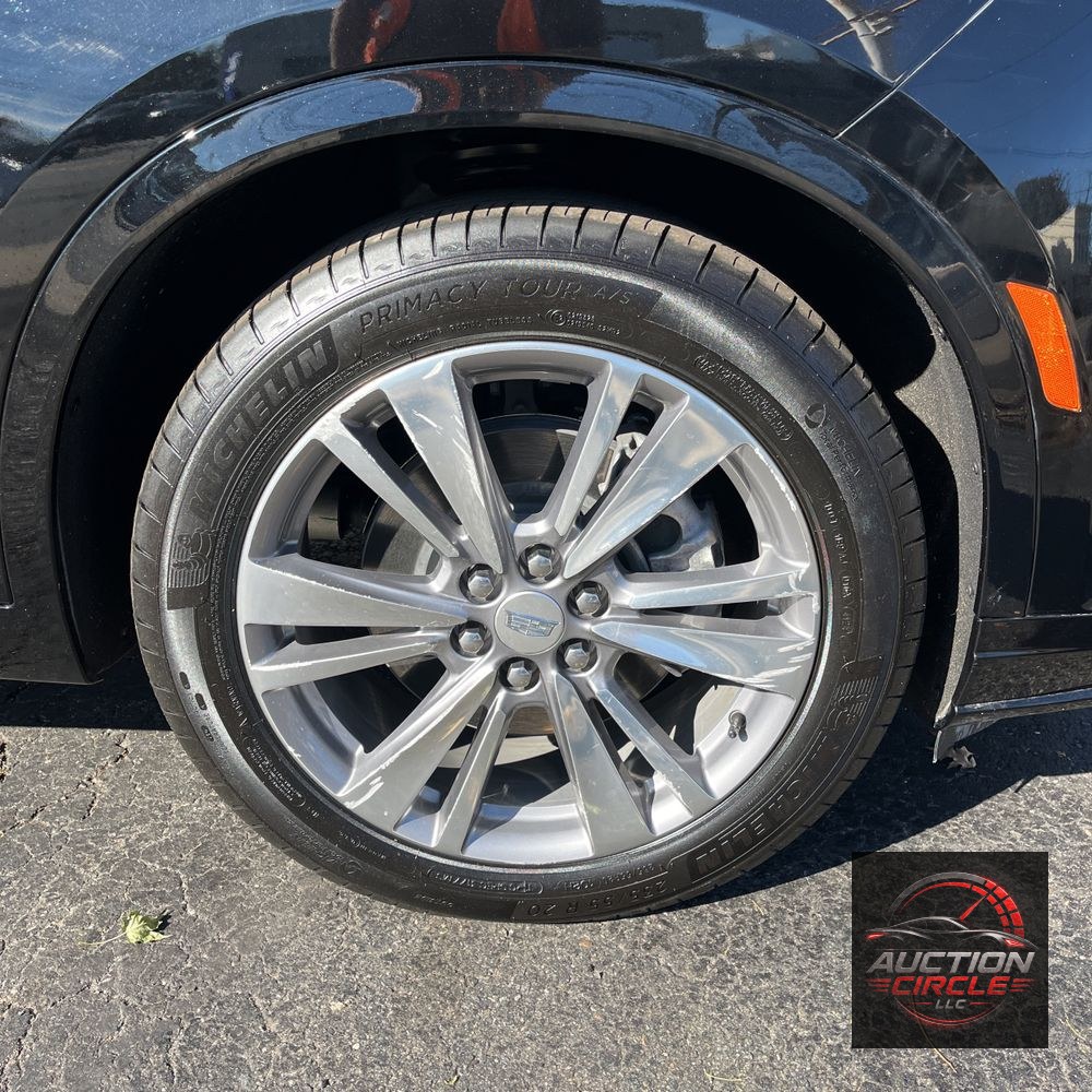 2025 Cadillac XT6 Premium Luxury