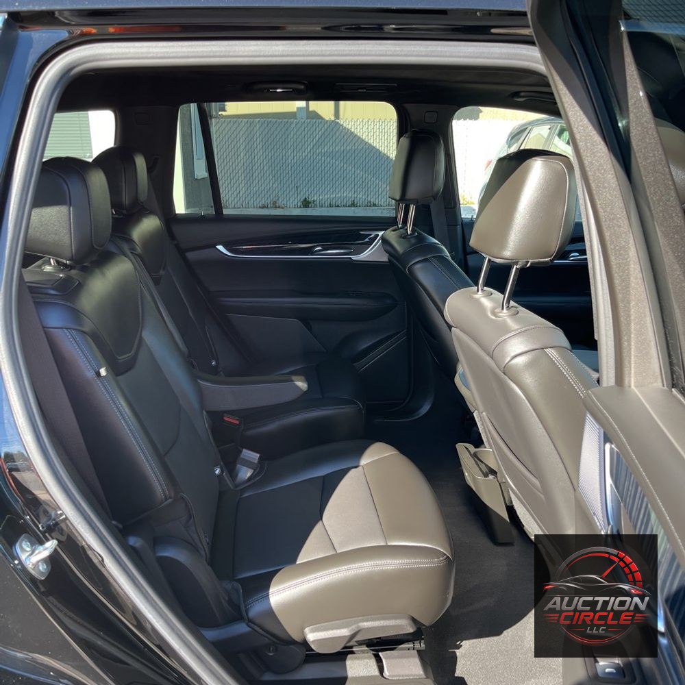 2025 Cadillac XT6 Premium Luxury