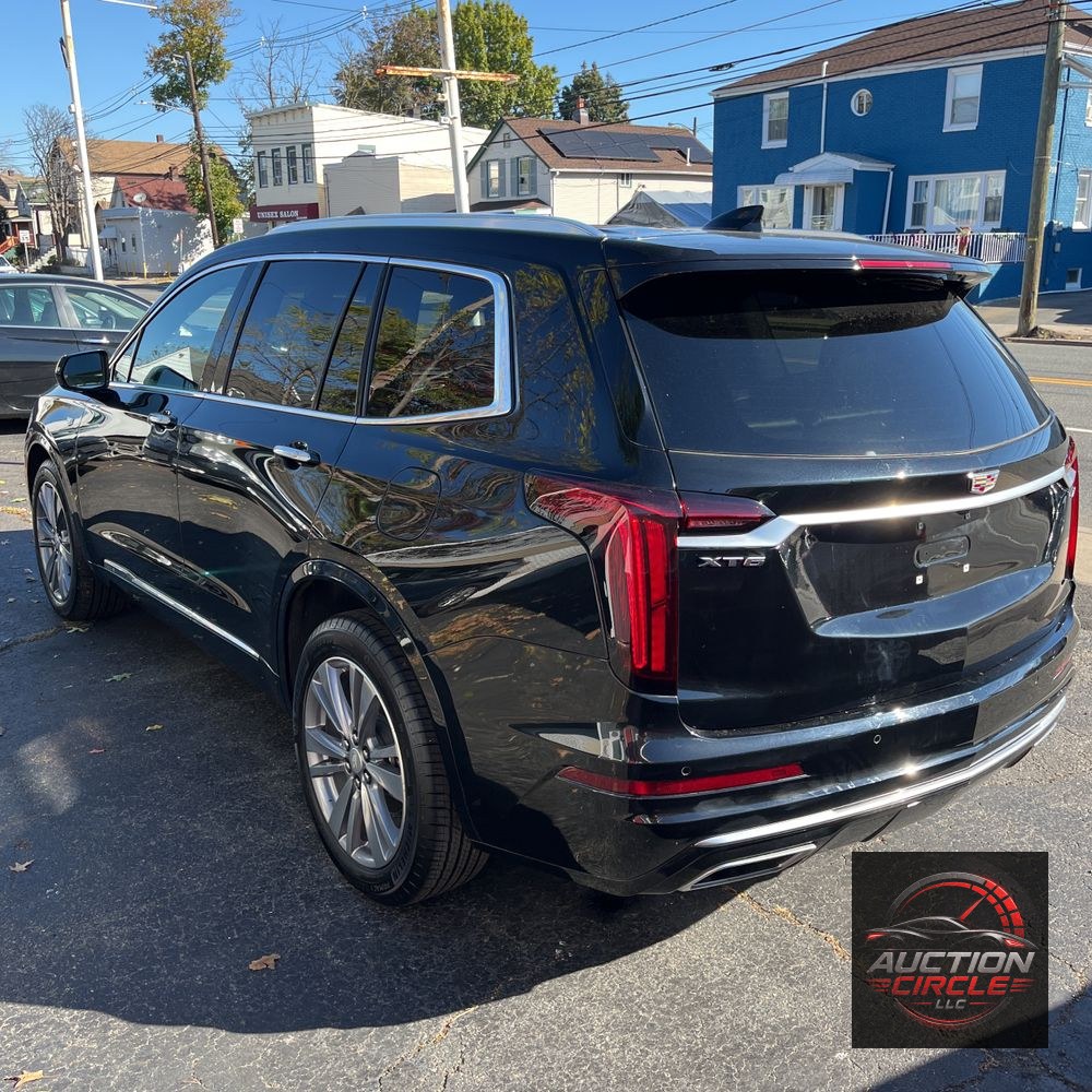 2025 Cadillac XT6 Premium Luxury