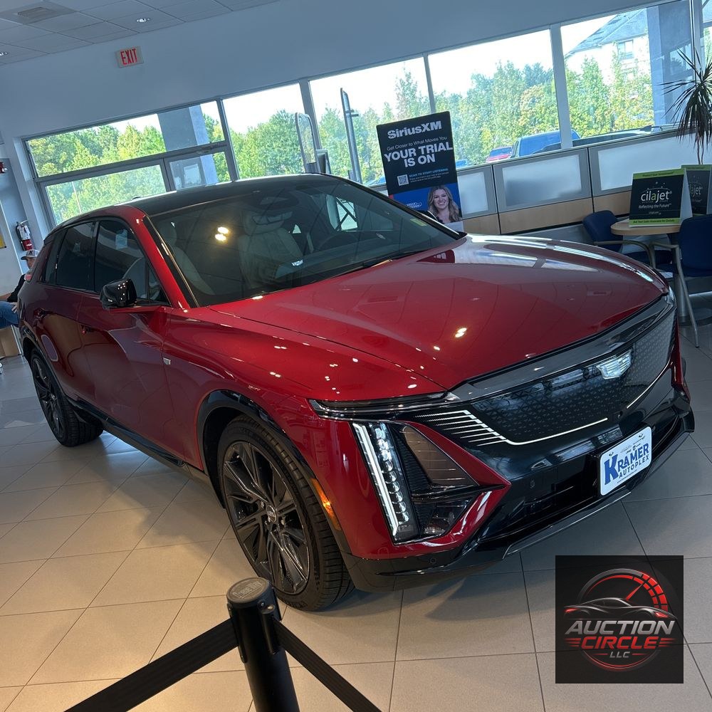 2024 Cadillac LYRIQ Sport 3