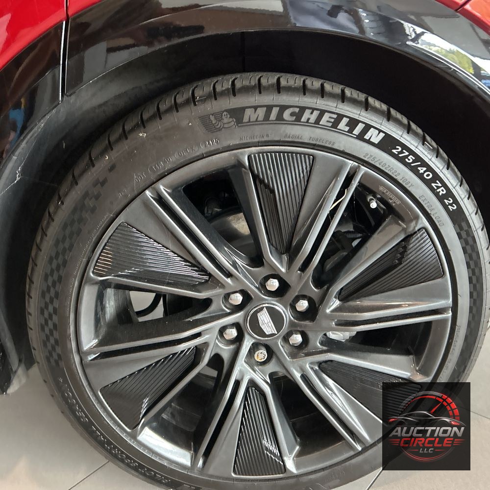 2024 Cadillac LYRIQ Sport 3