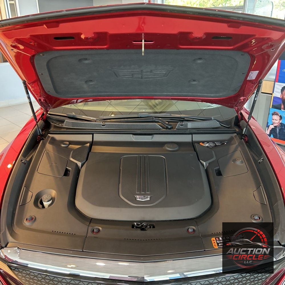 2024 Cadillac LYRIQ Sport 3