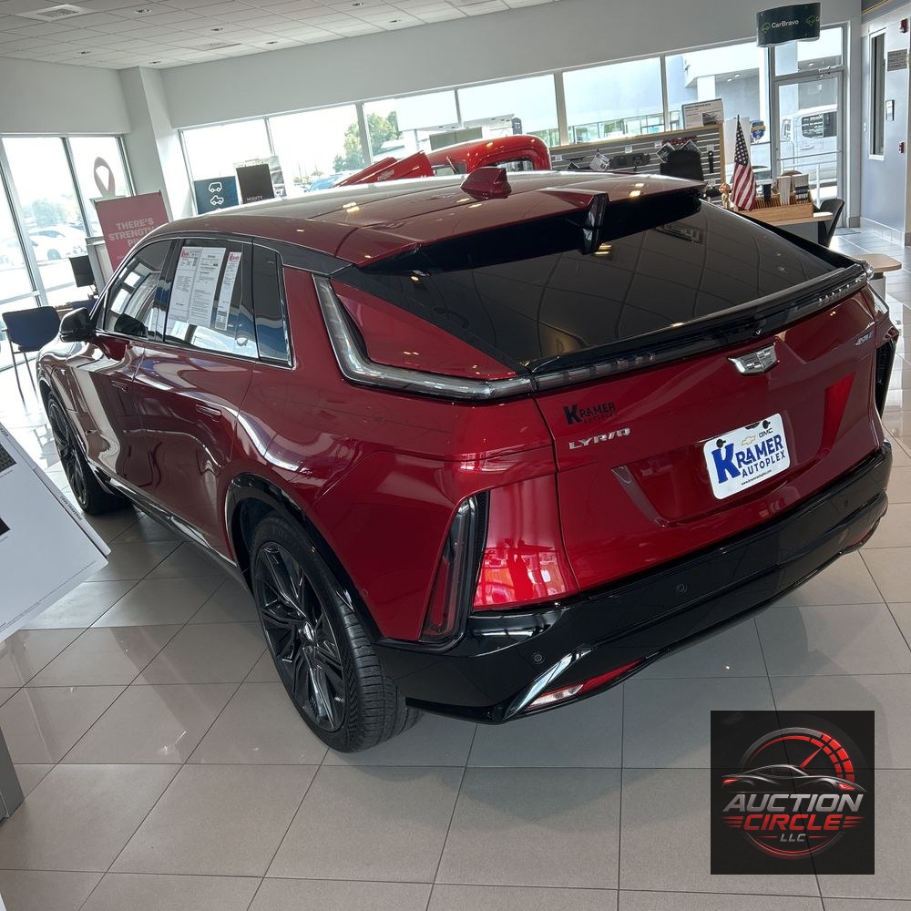 2024 Cadillac LYRIQ Sport 3