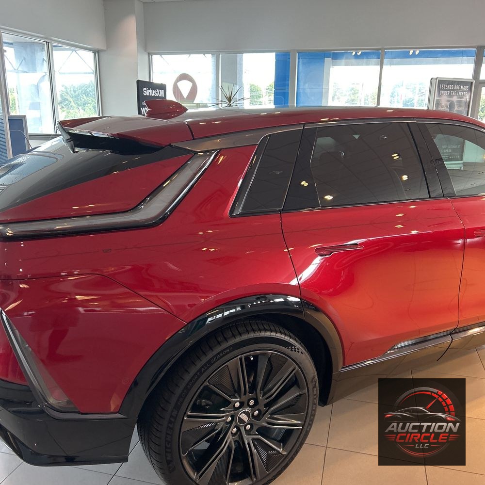 2024 Cadillac LYRIQ Sport 3