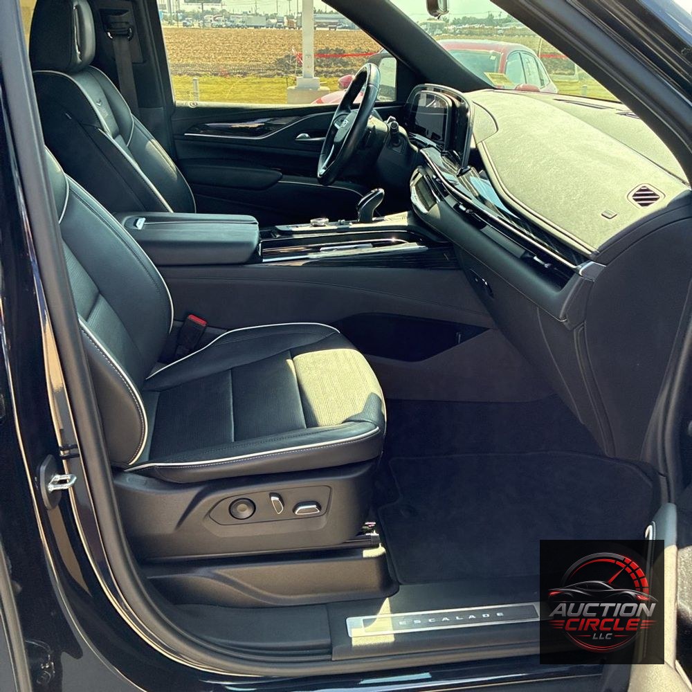 2022 Cadillac Escalade Sport