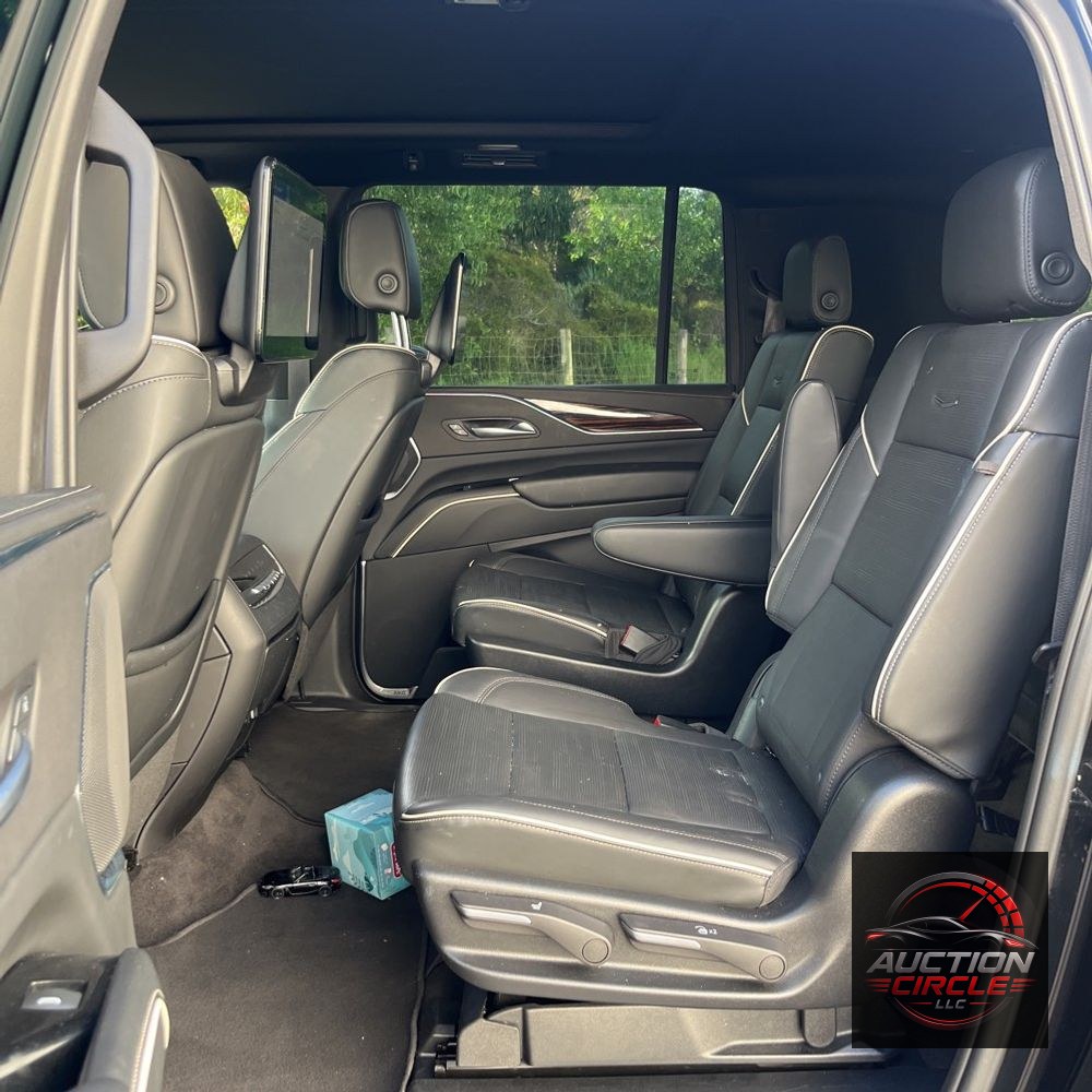 2023 Cadillac Escalade ESV Premium Luxury