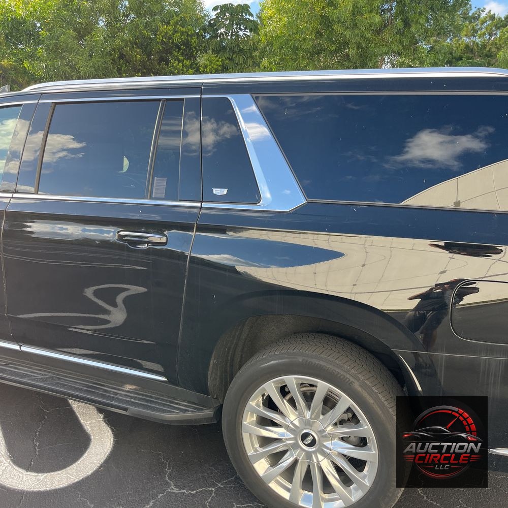 2023 Cadillac Escalade ESV Premium Luxury