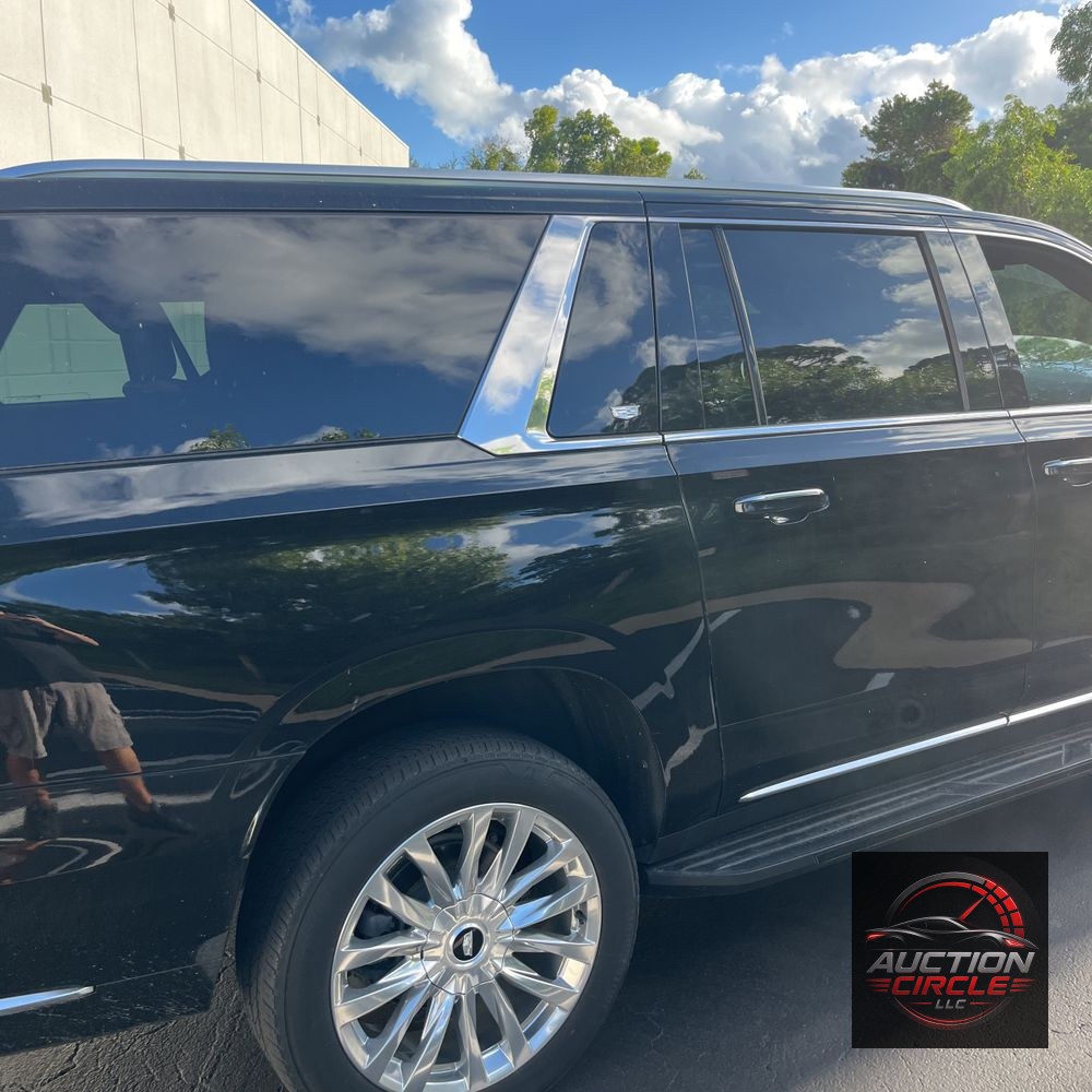 2023 Cadillac Escalade ESV Premium Luxury