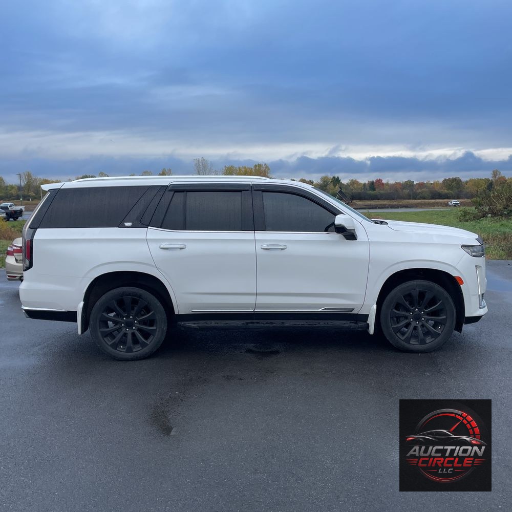 2022 Cadillac Escalade Luxury