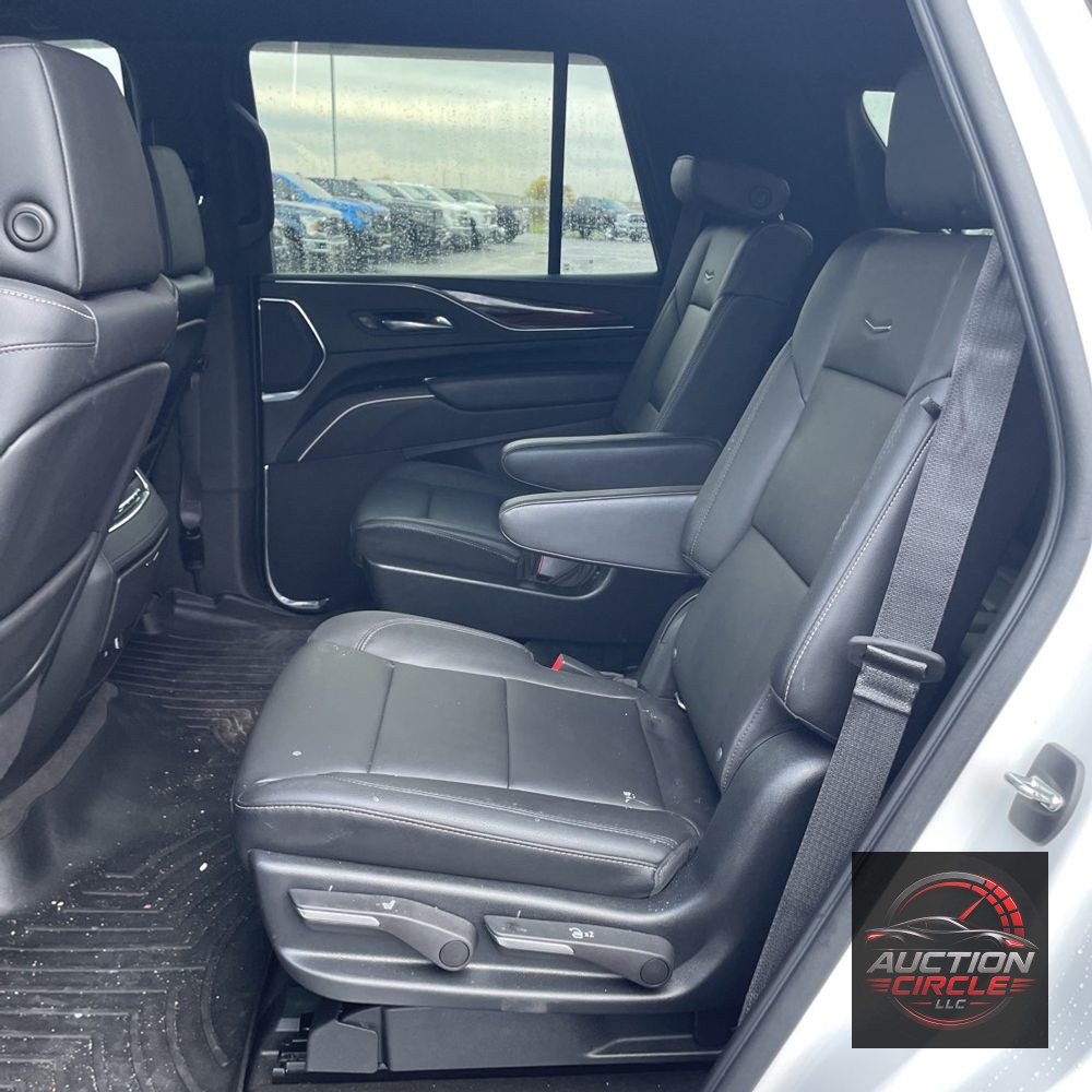 2022 Cadillac Escalade Luxury