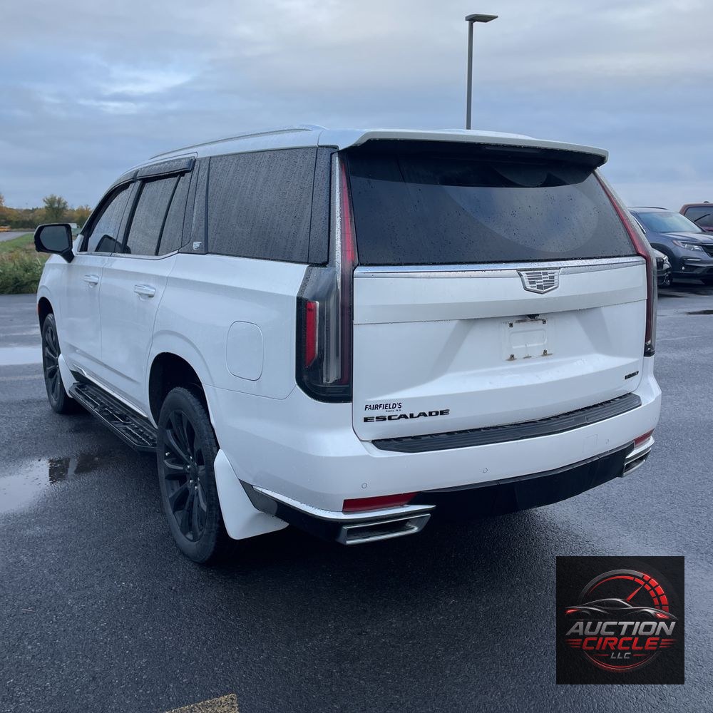 2022 Cadillac Escalade Luxury