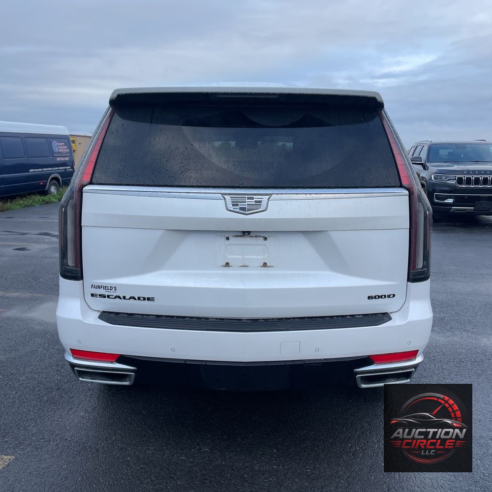 2022 Cadillac Escalade Luxury