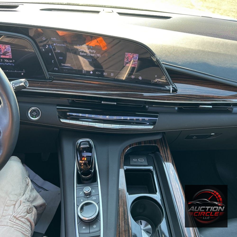 2024 Cadillac Escalade Premium Luxury