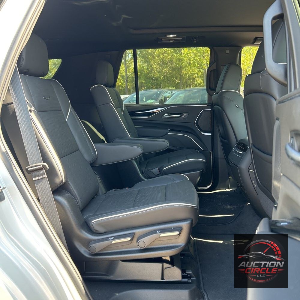 2024 Cadillac Escalade Sport
