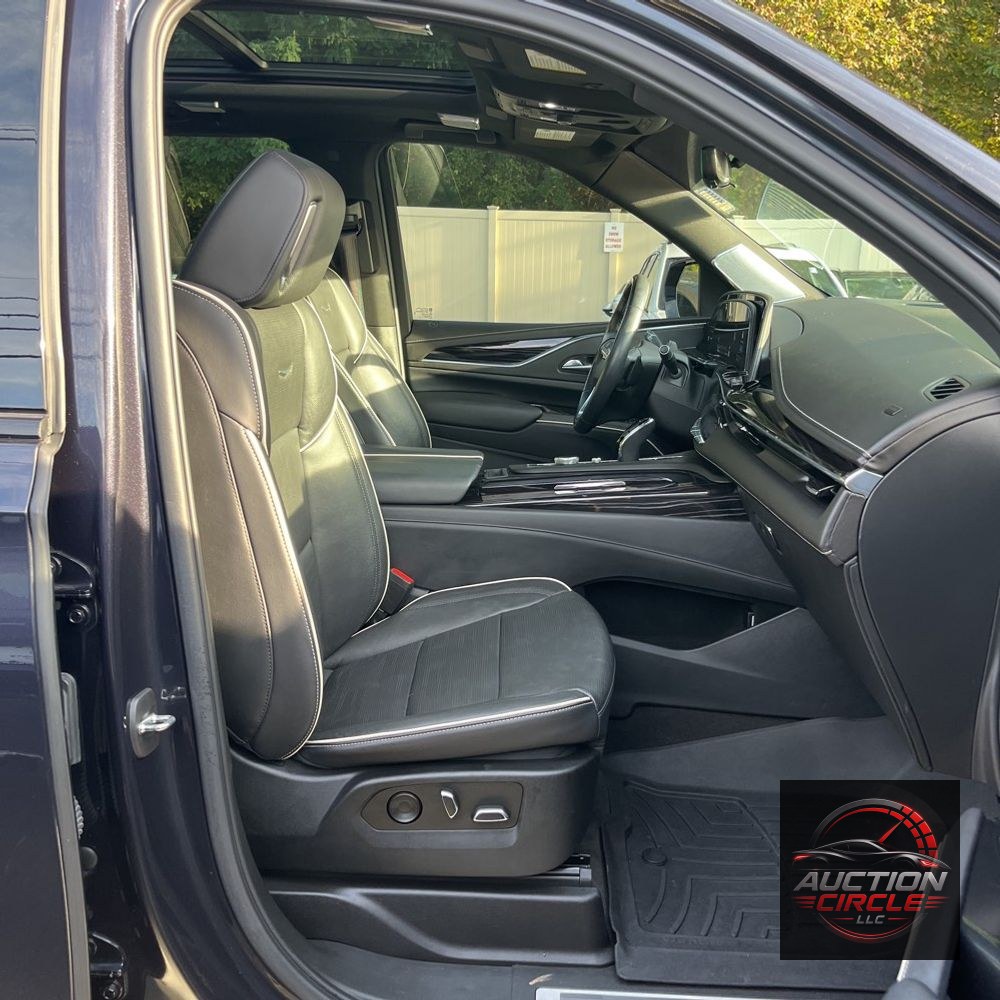 2022 Cadillac Escalade Sport