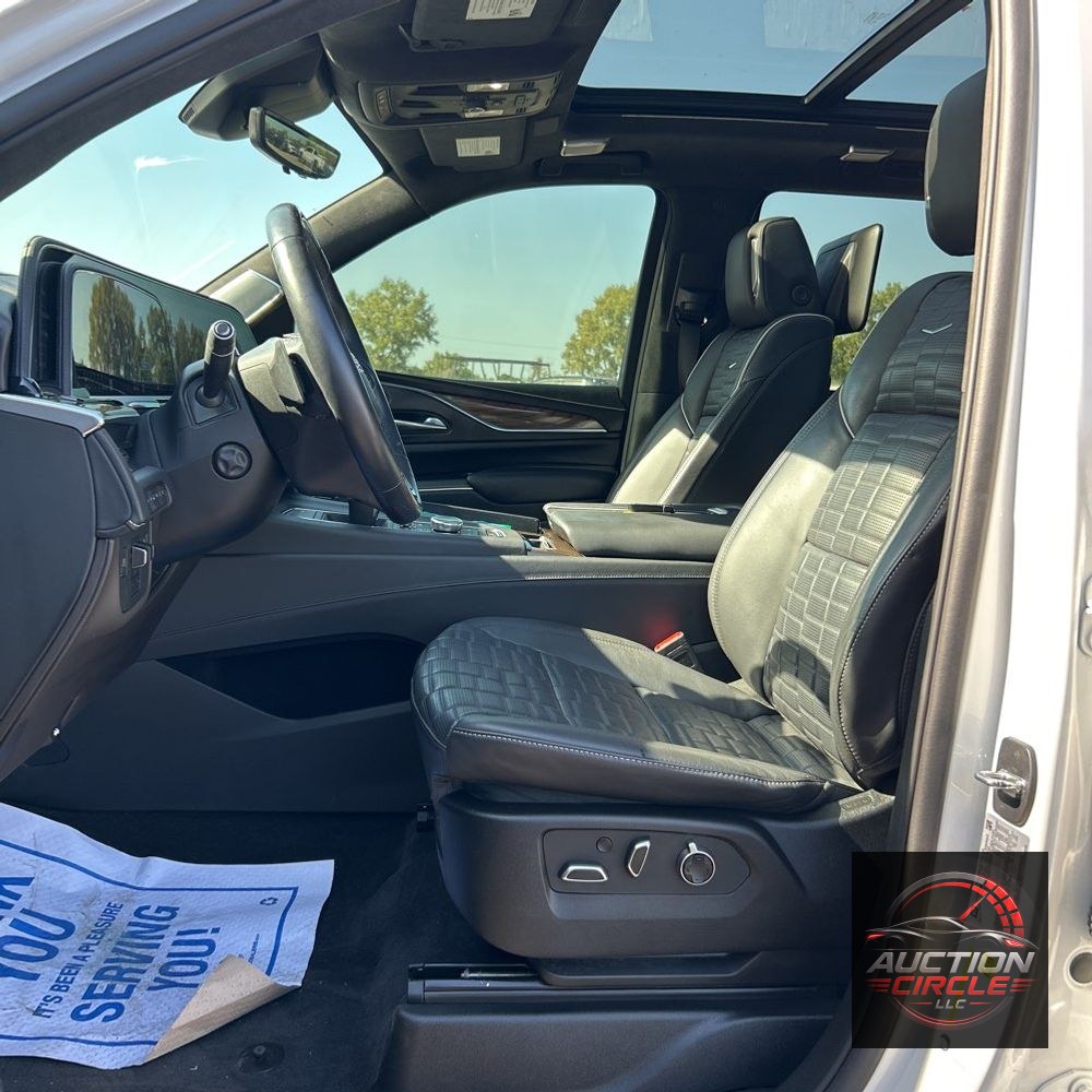 2023 Cadillac Escalade Sport Platinum