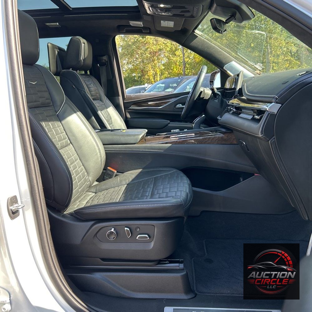 2023 Cadillac Escalade Sport Platinum