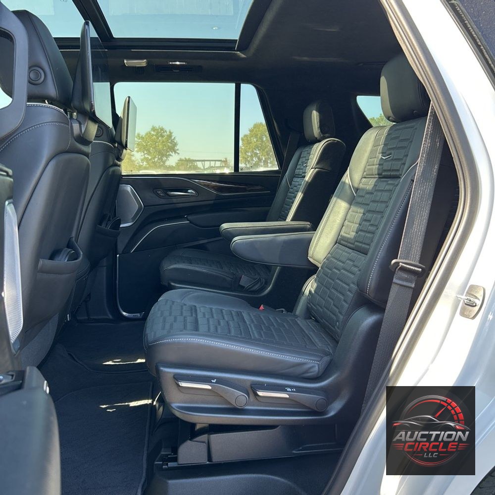 2023 Cadillac Escalade Sport Platinum
