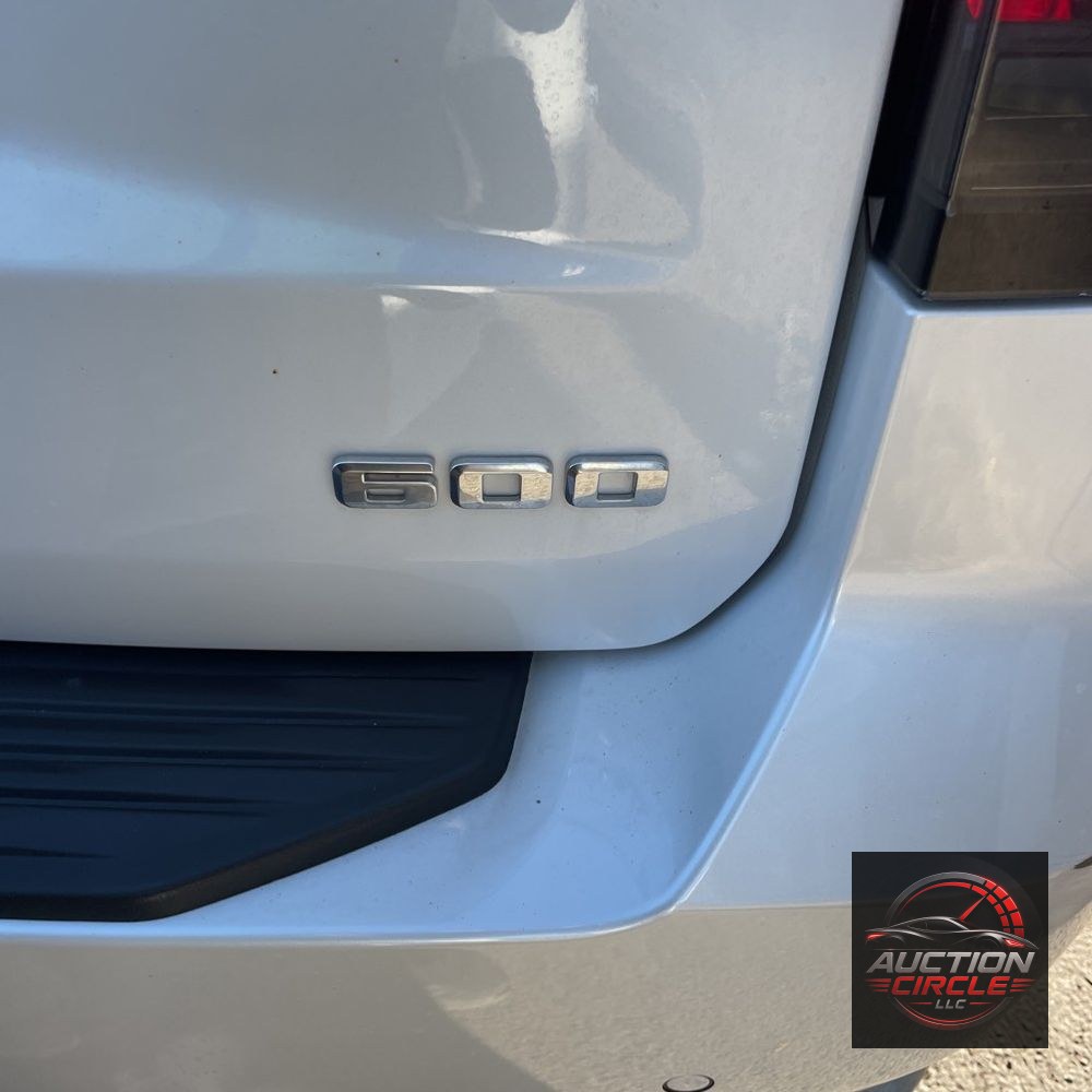 2024 Cadillac Escalade ESV Premium Luxury