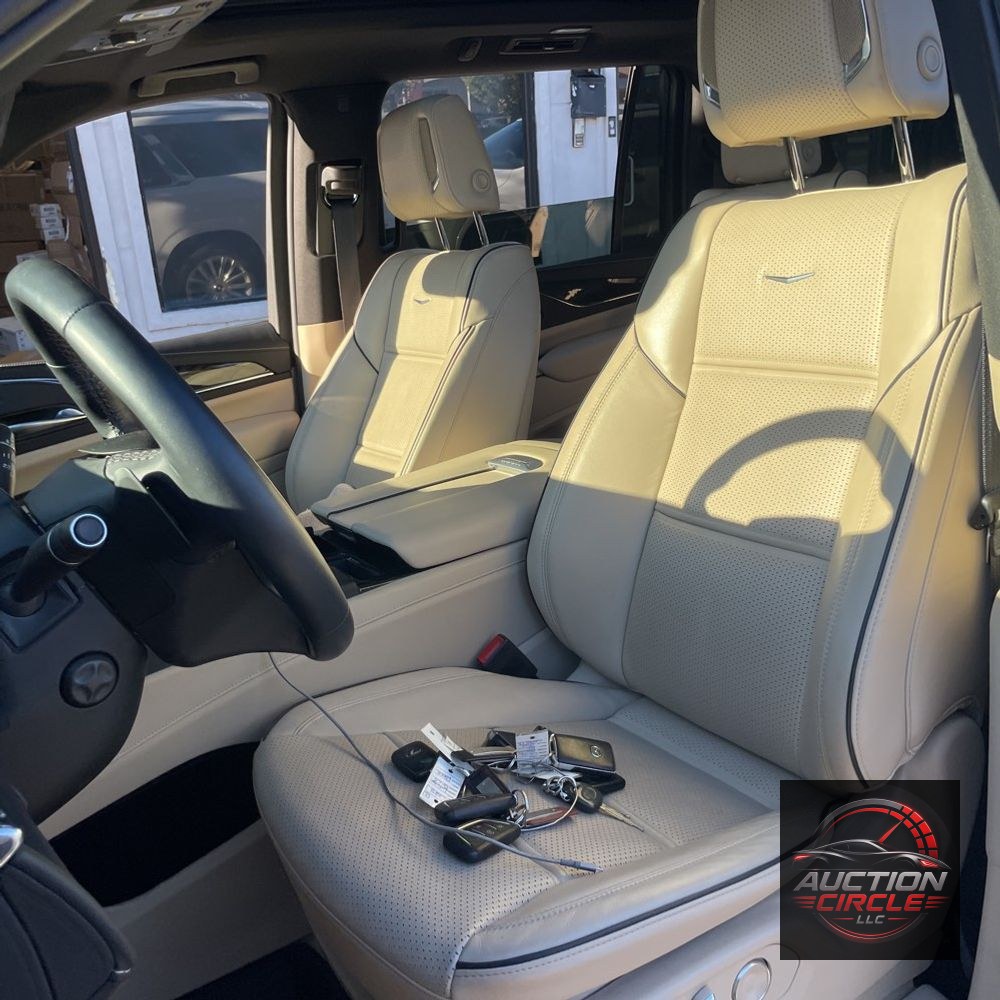 2024 Cadillac Escalade ESV Premium Luxury