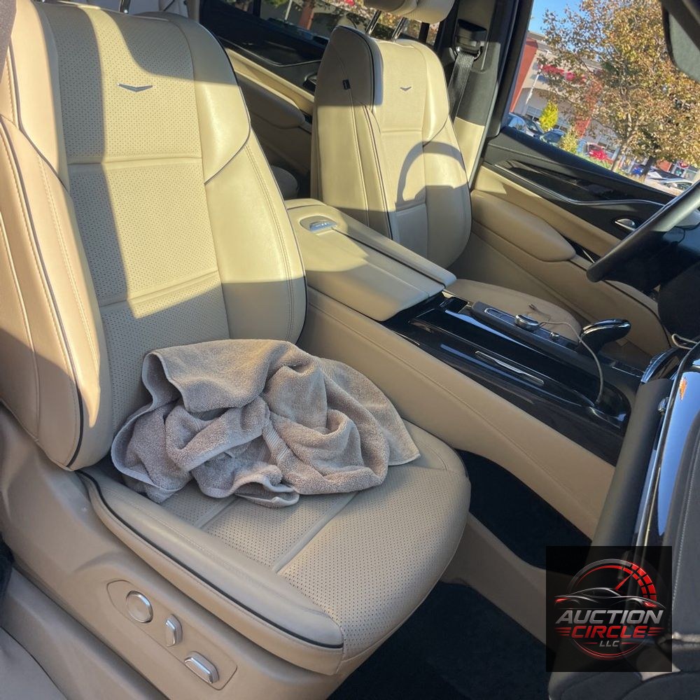 2024 Cadillac Escalade ESV Premium Luxury