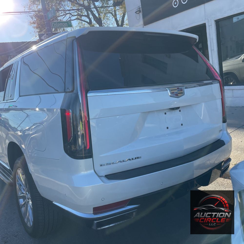2024 Cadillac Escalade ESV Premium Luxury