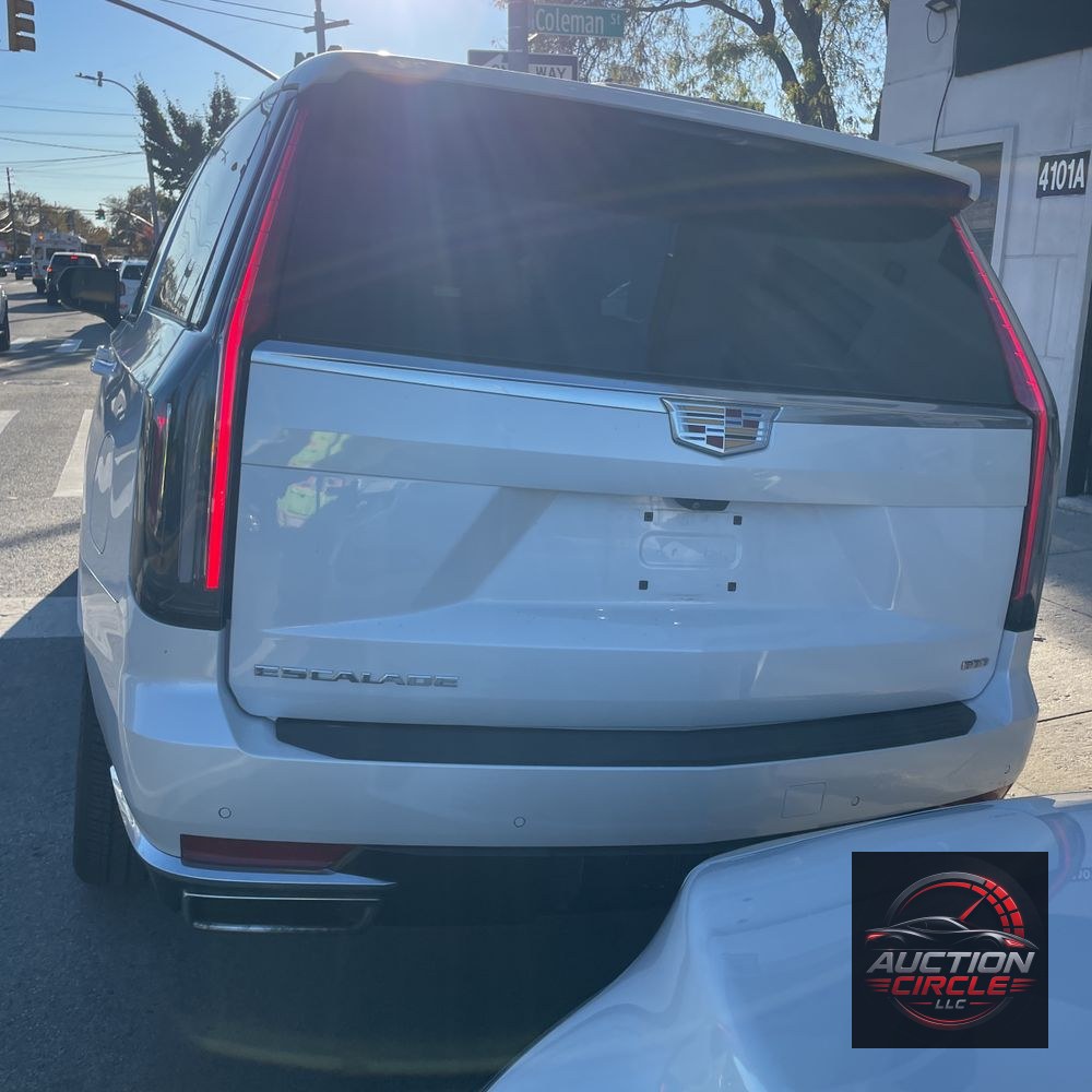 2024 Cadillac Escalade ESV Premium Luxury