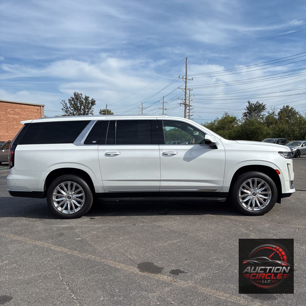 2023 Cadillac Escalade ESV Premium Luxury