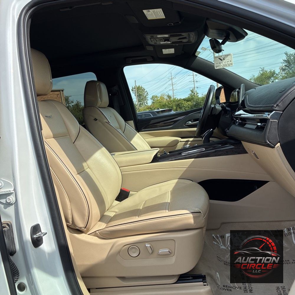 2023 Cadillac Escalade ESV Premium Luxury