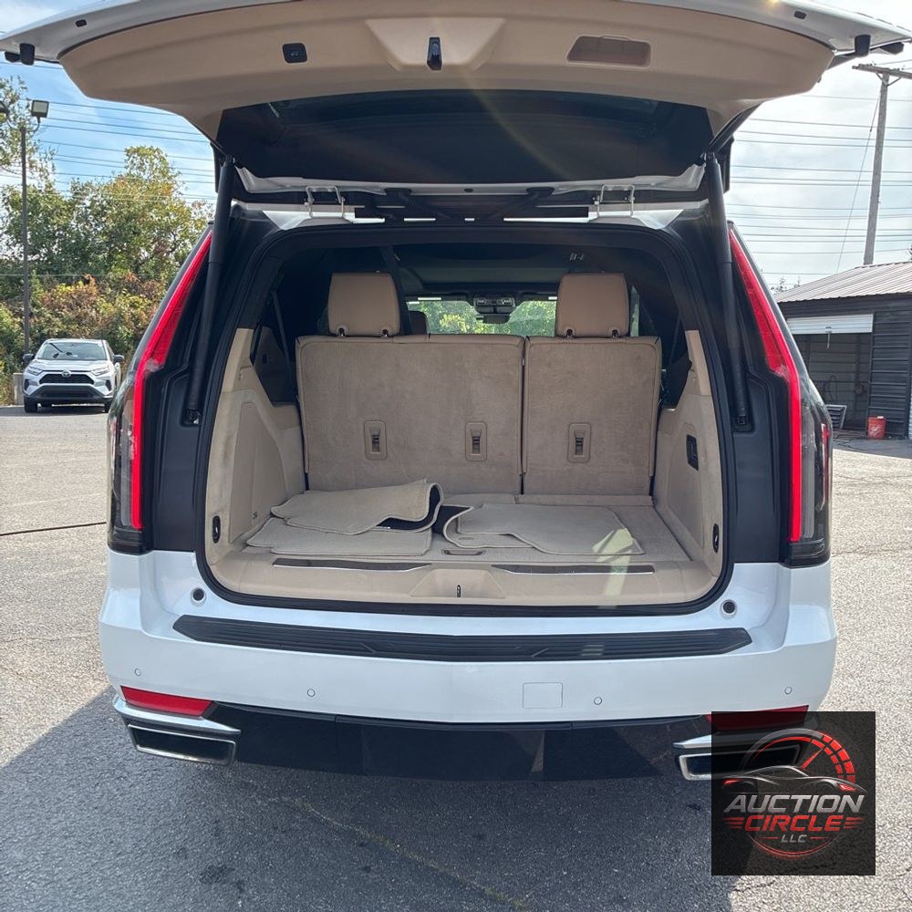 2023 Cadillac Escalade ESV Premium Luxury