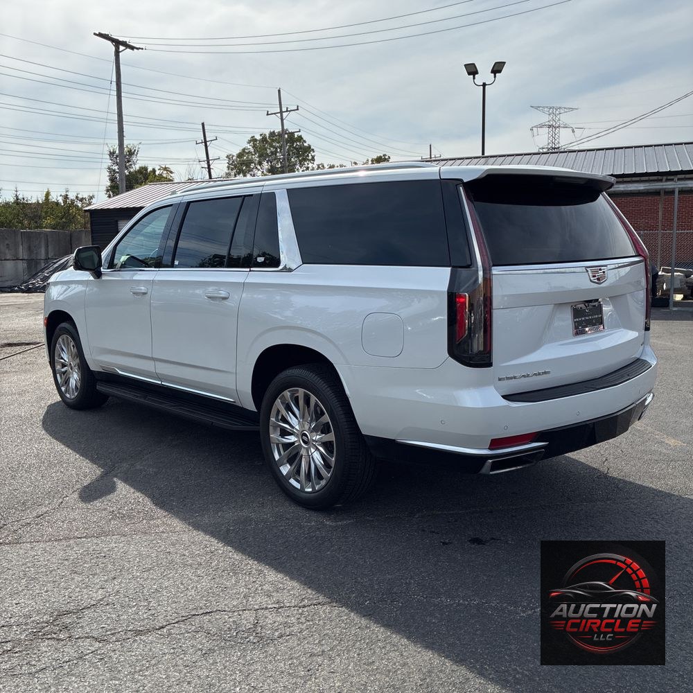 2023 Cadillac Escalade ESV Premium Luxury