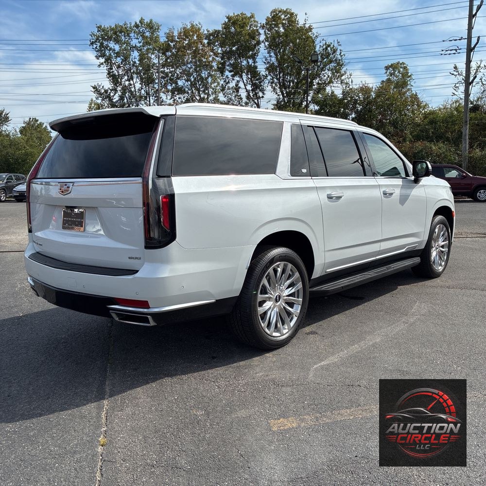 2023 Cadillac Escalade ESV Premium Luxury