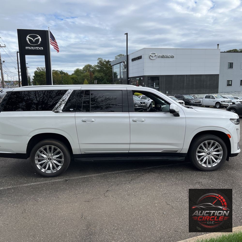 2022 Cadillac Escalade ESV Premium Luxury