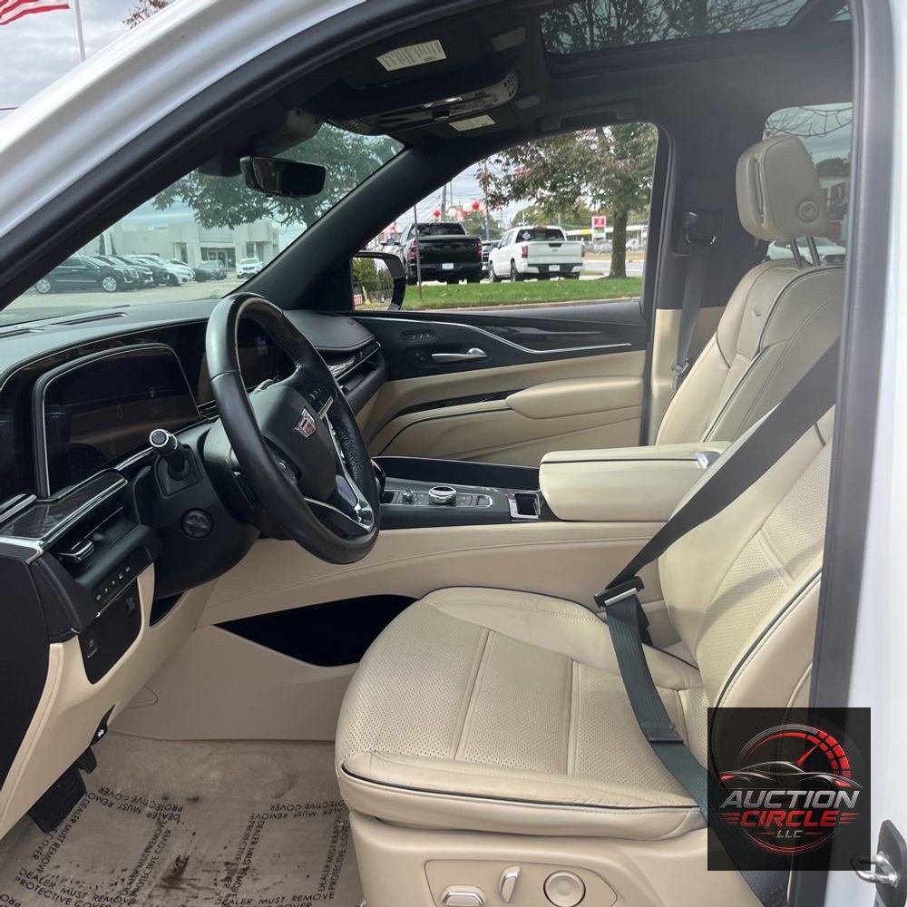 2022 Cadillac Escalade ESV Premium Luxury