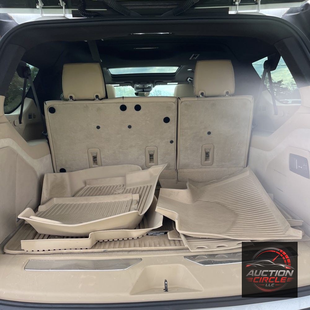 2022 Cadillac Escalade ESV Premium Luxury