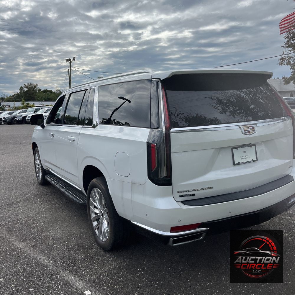 2022 Cadillac Escalade ESV Premium Luxury