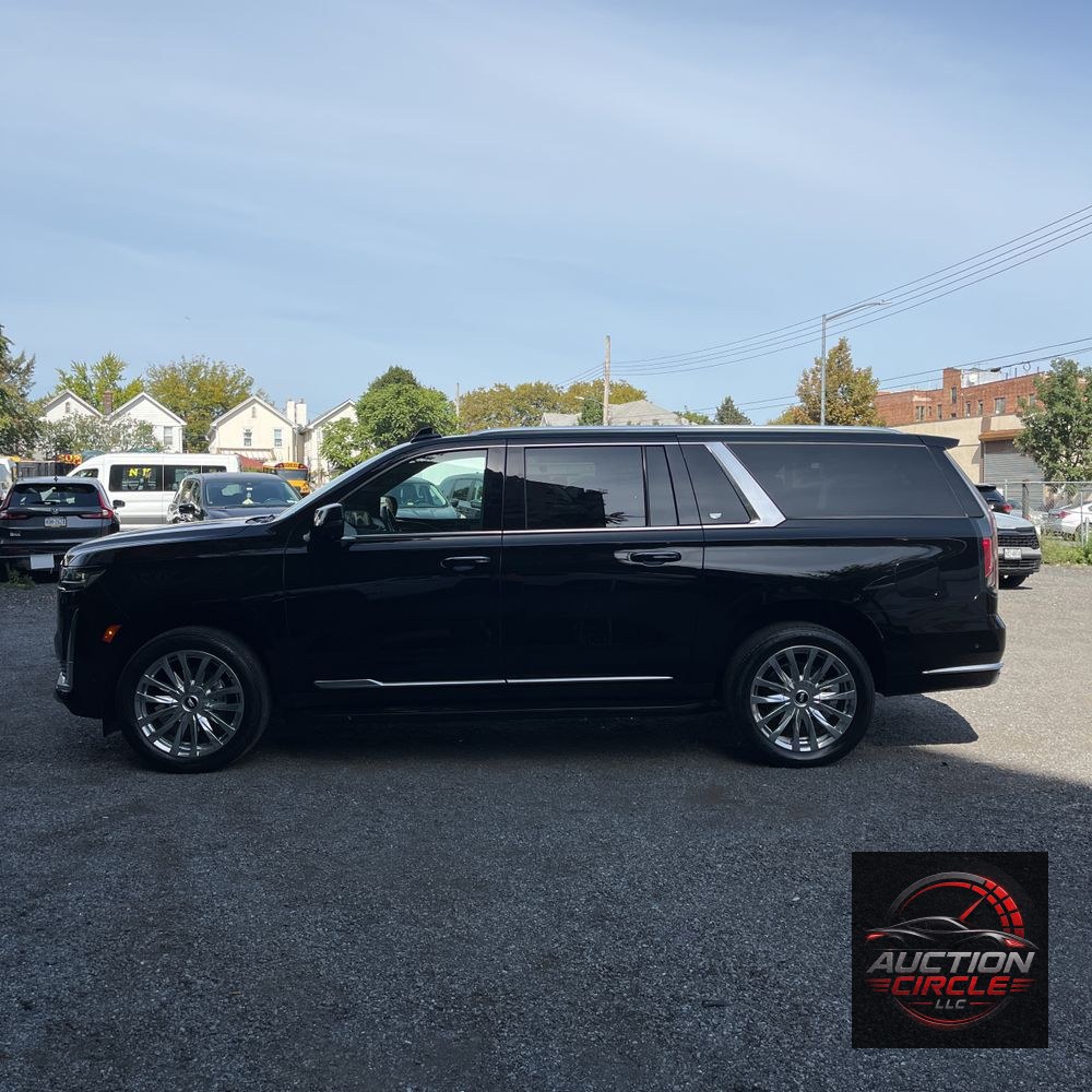 2022 Cadillac Escalade ESV Premium Luxury