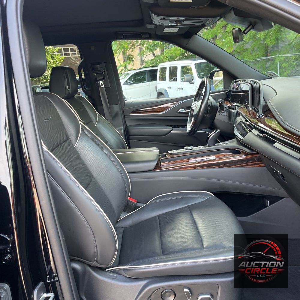 2022 Cadillac Escalade ESV Premium Luxury