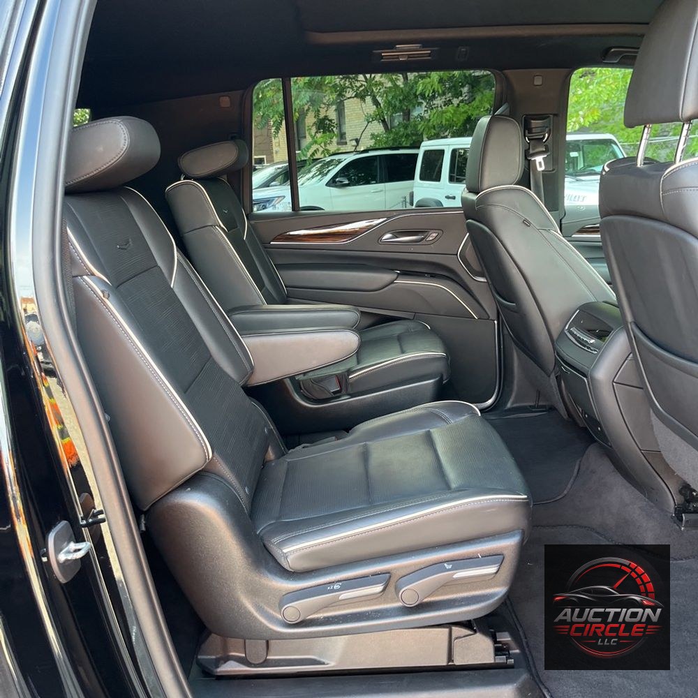 2022 Cadillac Escalade ESV Premium Luxury