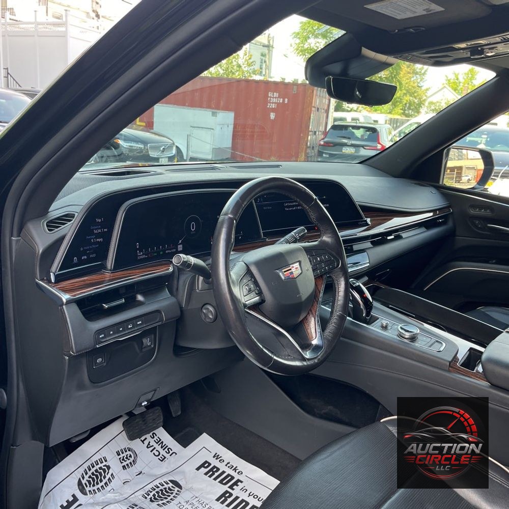 2022 Cadillac Escalade ESV Premium Luxury