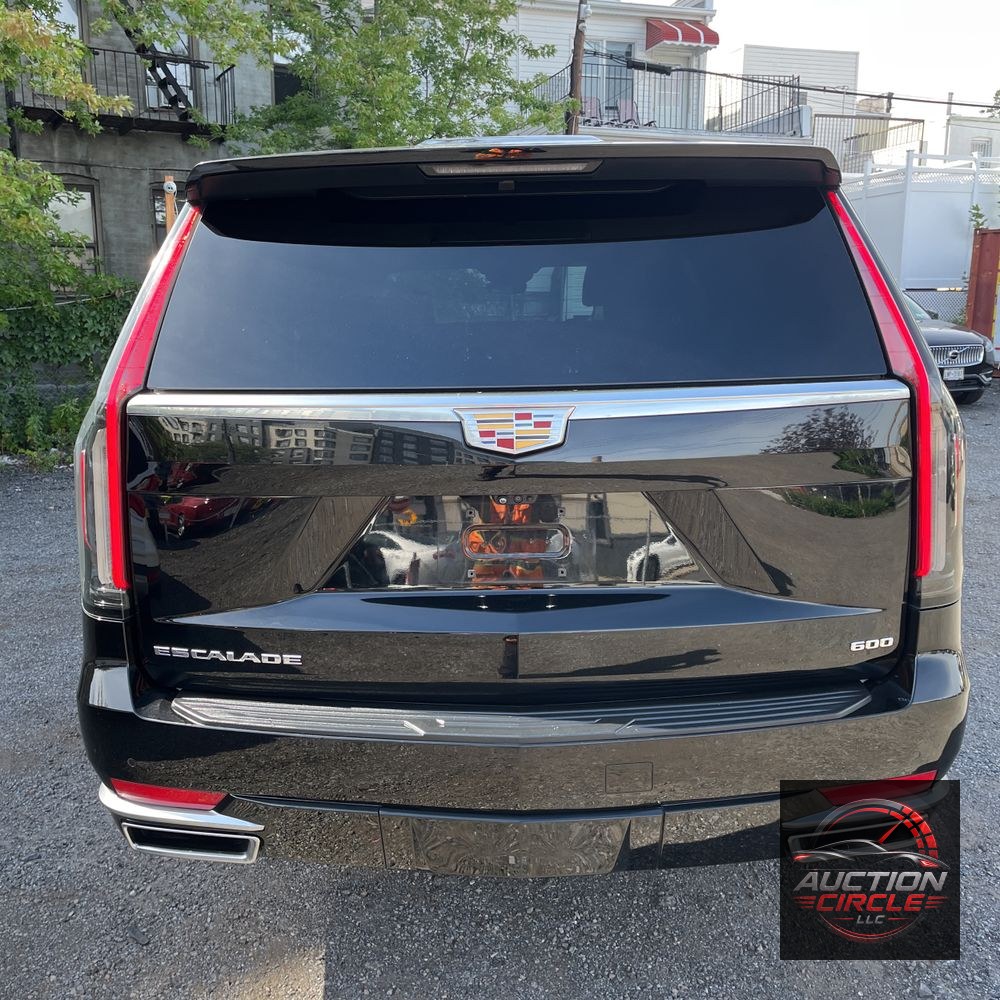 2022 Cadillac Escalade ESV Premium Luxury