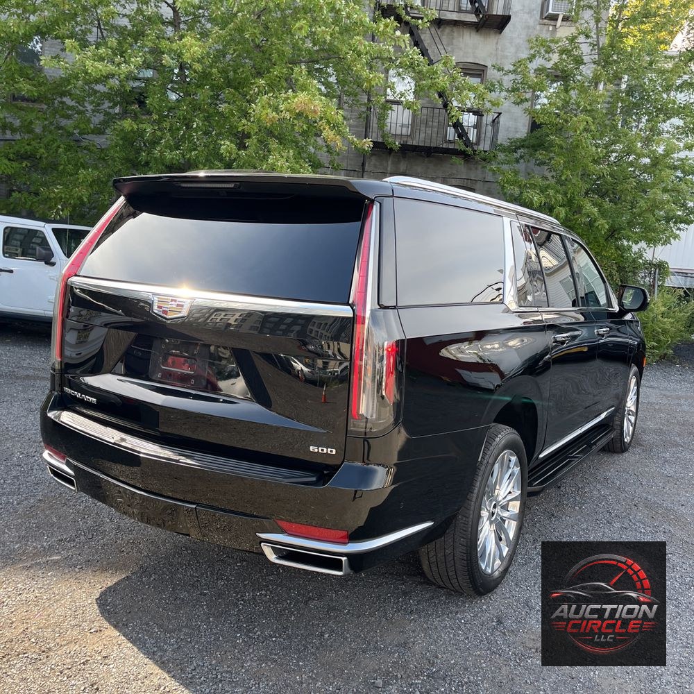 2022 Cadillac Escalade ESV Premium Luxury