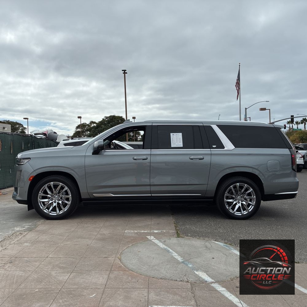 2023 Cadillac Escalade ESV Premium Luxury Platinum