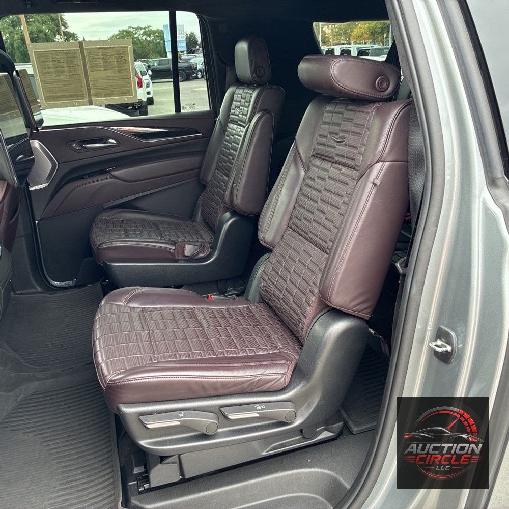 2023 Cadillac Escalade ESV Premium Luxury Platinum